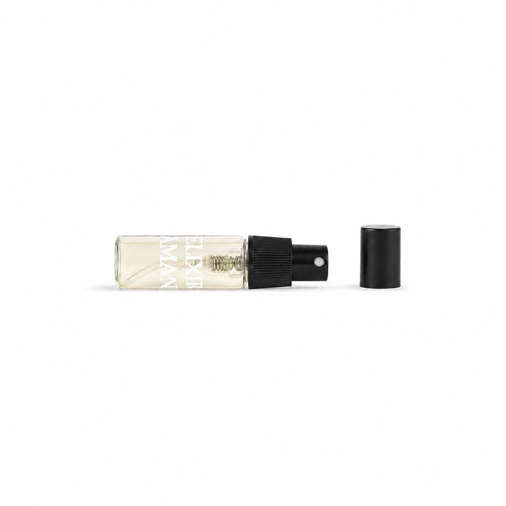 Échantillon 2 ml en main